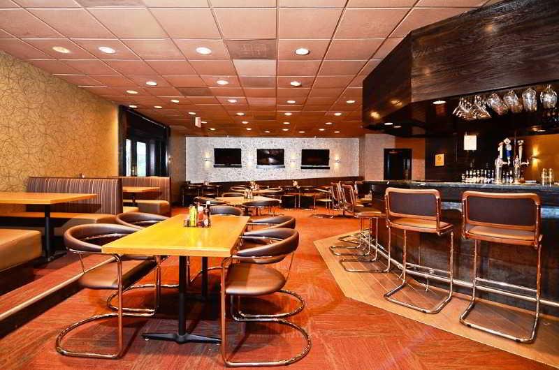 Ramada By Wyndham Buffalo Downtown Eksteriør billede